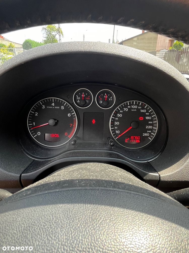 Audi A3 Sportback 1.6 Attraction - 9