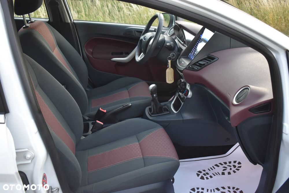 Ford Fiesta 1.25 Titanium - 26