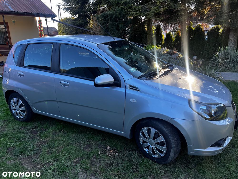 Chevrolet Aveo 1.2 16V Base - 6