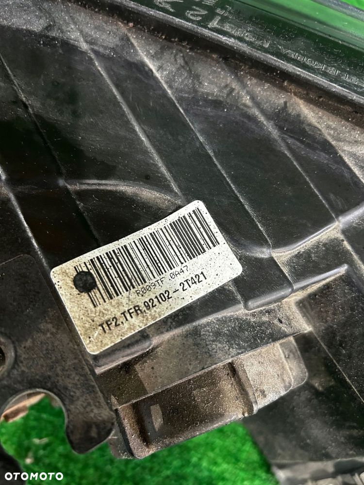 REFLEKTOR PRAWY KIA OPTIMA III XENON 92102-2T421 - 8