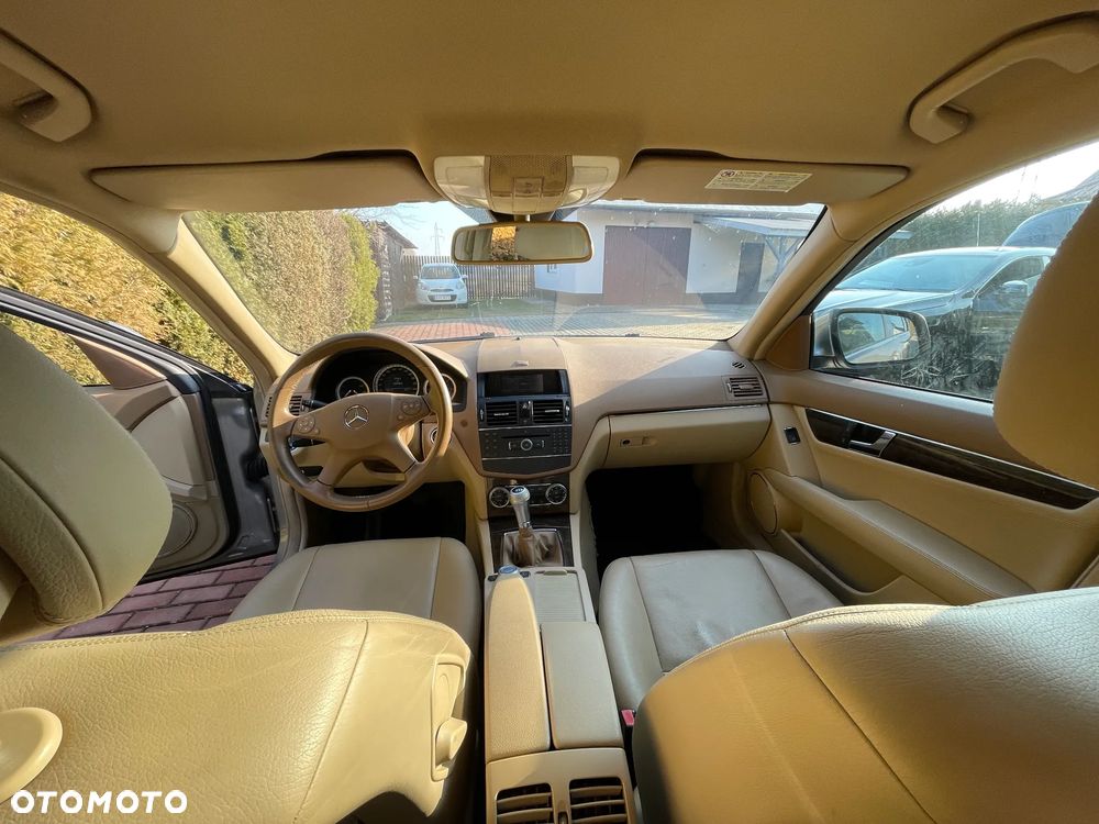 Mercedes-Benz Klasa C 200 CDI Elegance - 11
