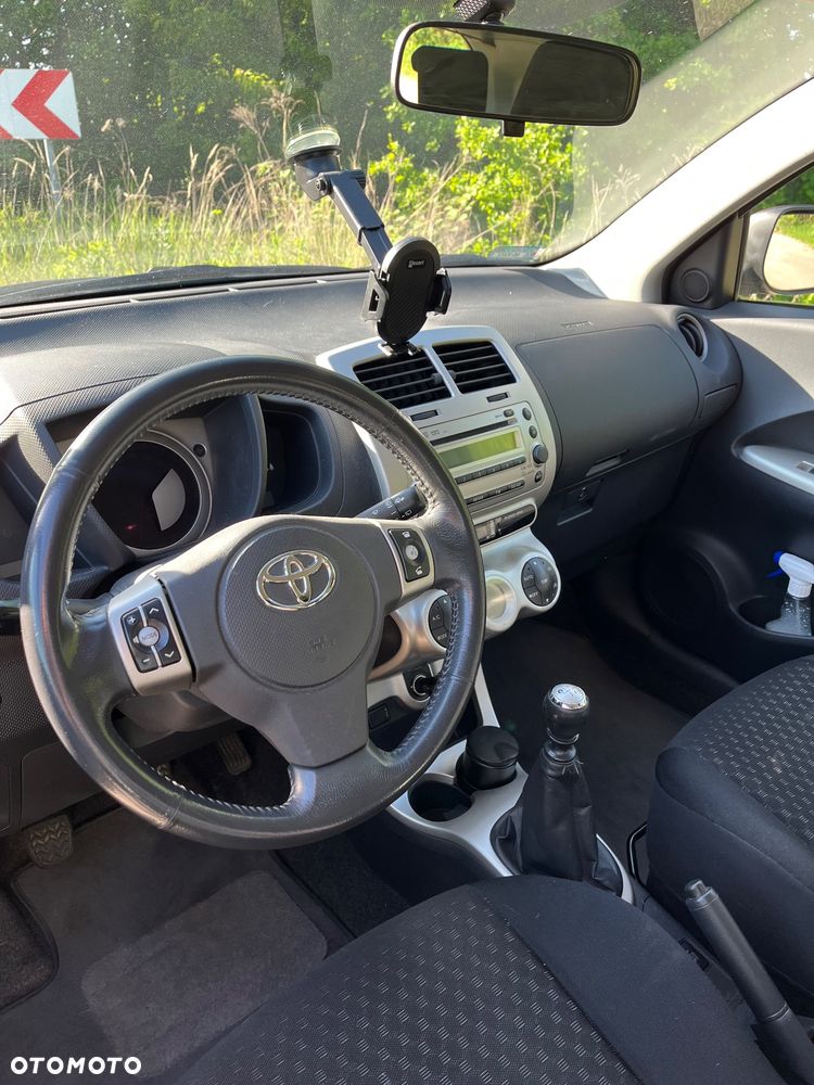 Toyota Urban Cruiser - 9