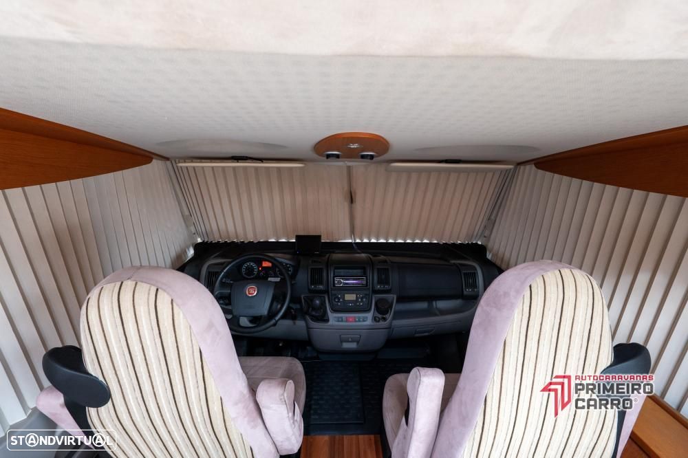 Hymer Classe B sala grande - 44