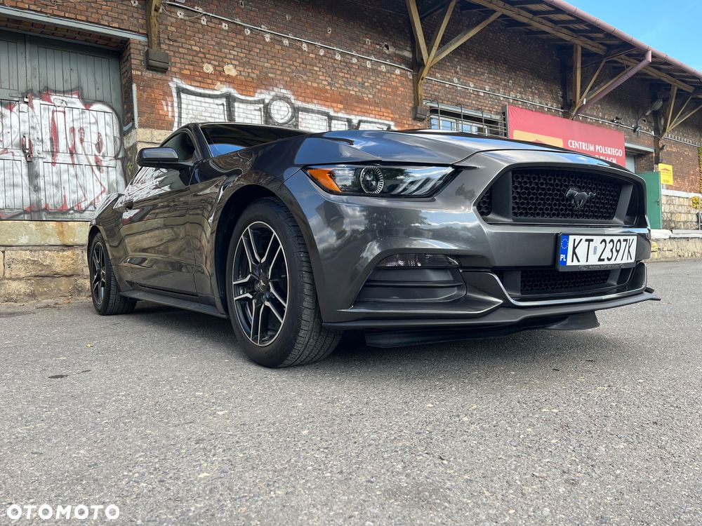 Ford Mustang - 10