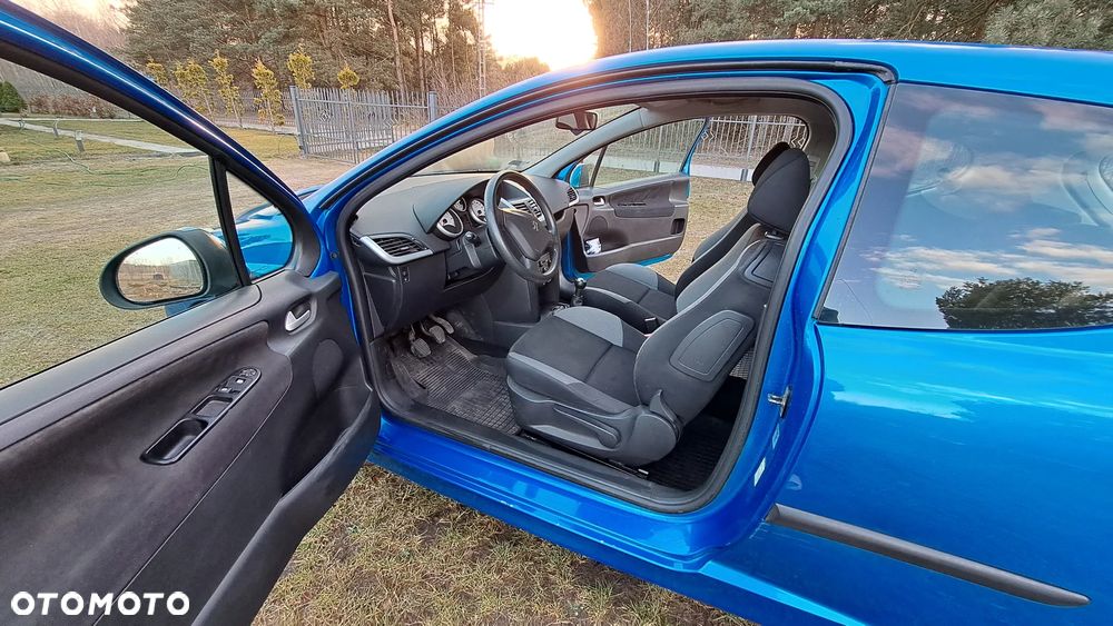 Peugeot 207 - 5