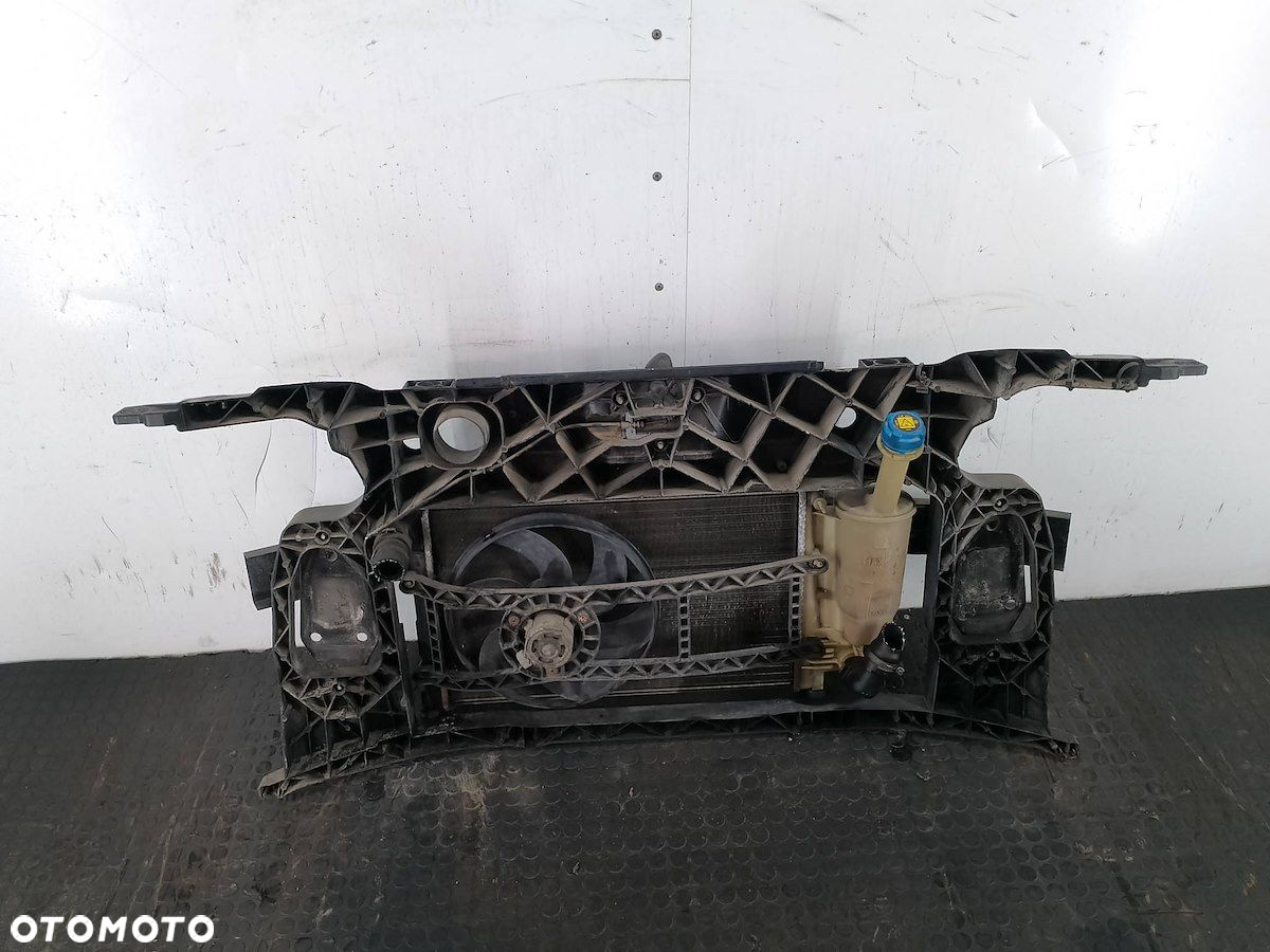PAS PRZÓD, CHŁODNICA WODY FIAT PANDA II 51700202  46798741 872764F 1.2 8V - 5