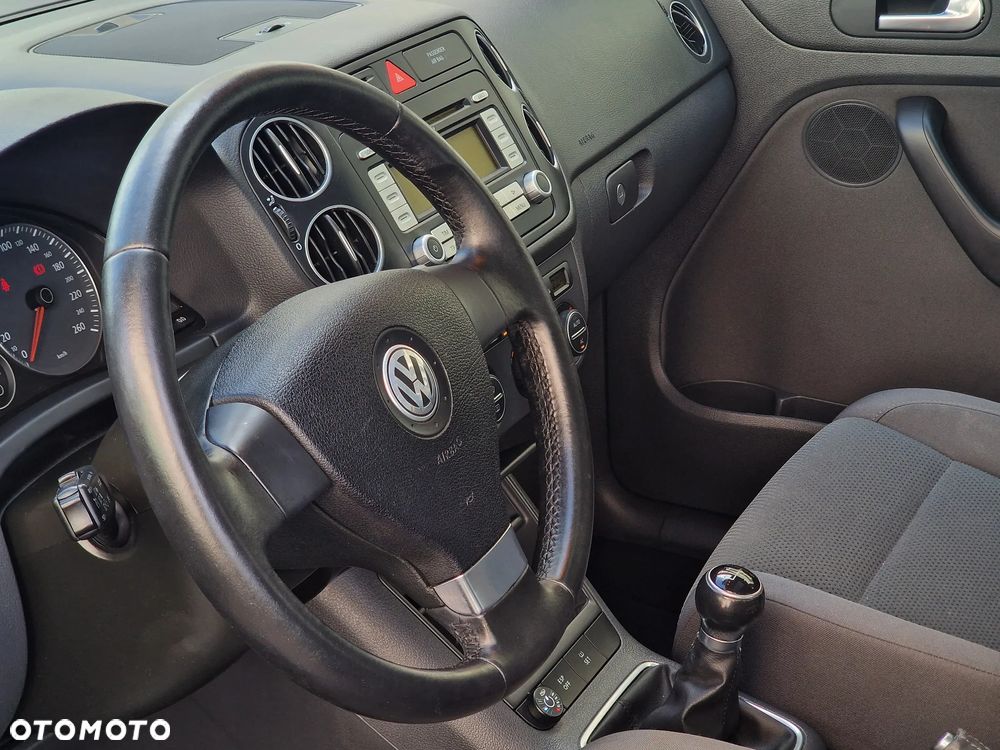 Volkswagen Golf - 19