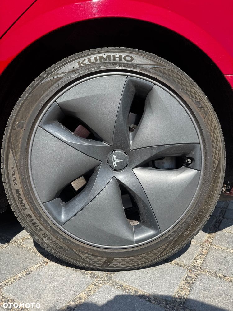 Tesla Model 3 Standard Reichweite Plus Hinterradantrieb - 32