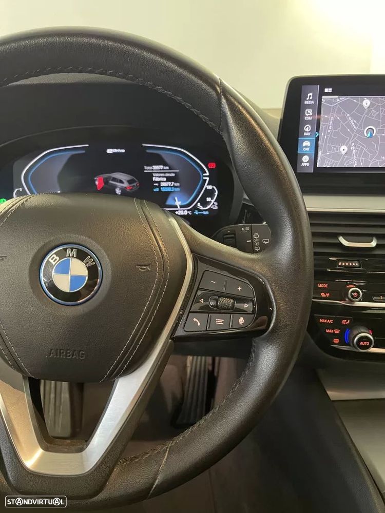 BMW 520 e - 33