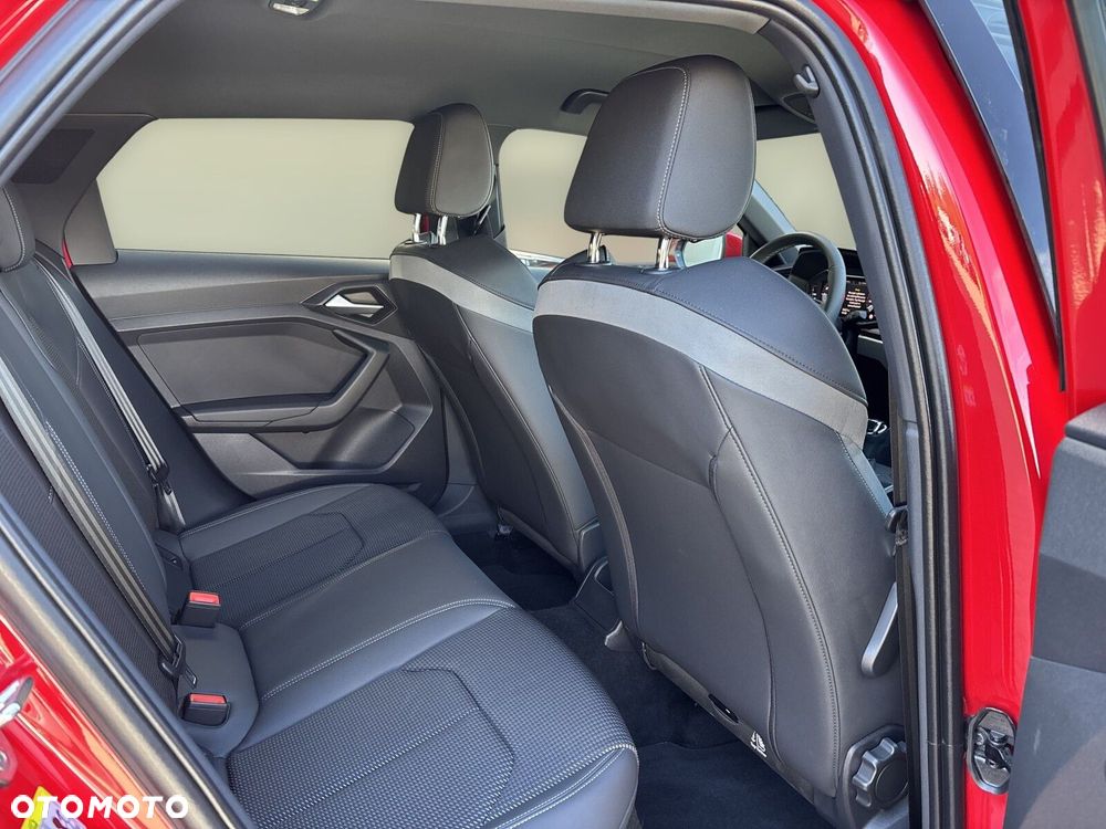 Audi A1 Sportback 30 TFSI Advanced S-tronic - 12