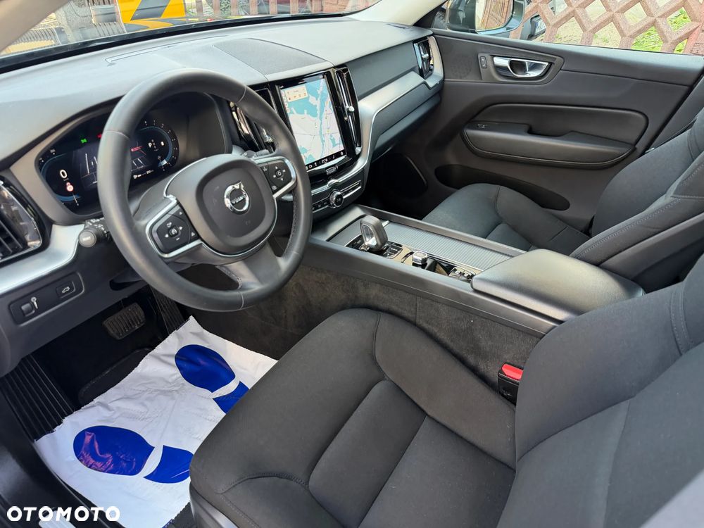 Volvo XC 60 B4 B Momentum Pro - 9