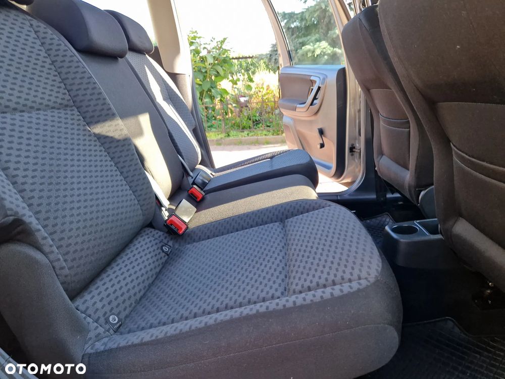 Skoda Roomster 1.4 16V Comfort - 14