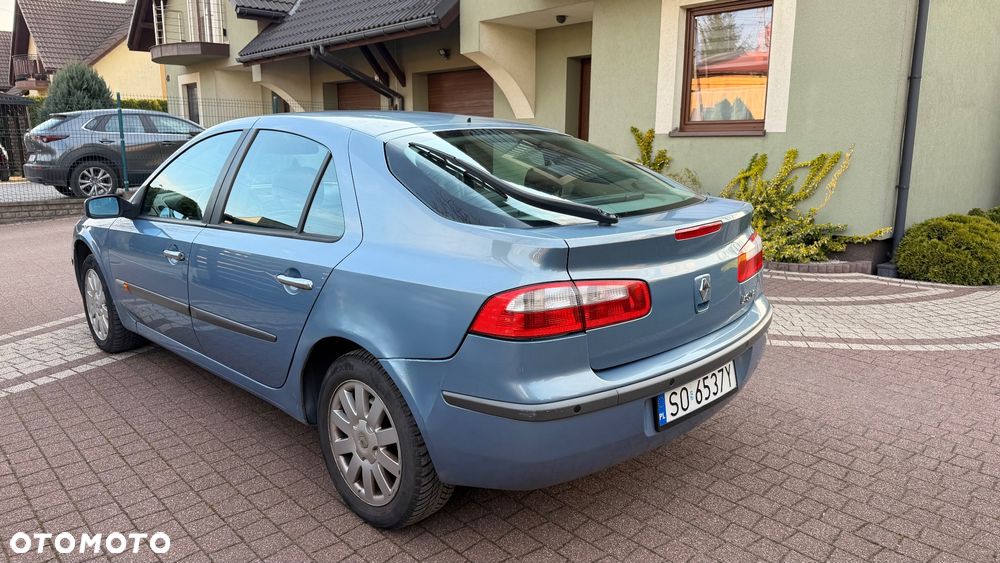 Renault Laguna - 3