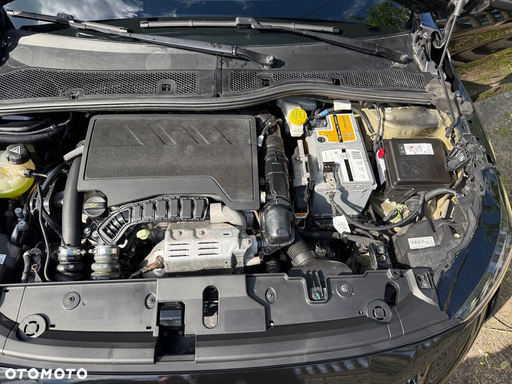 Peugeot 208 1.2 PureTech GT S&S EAT8 - 23