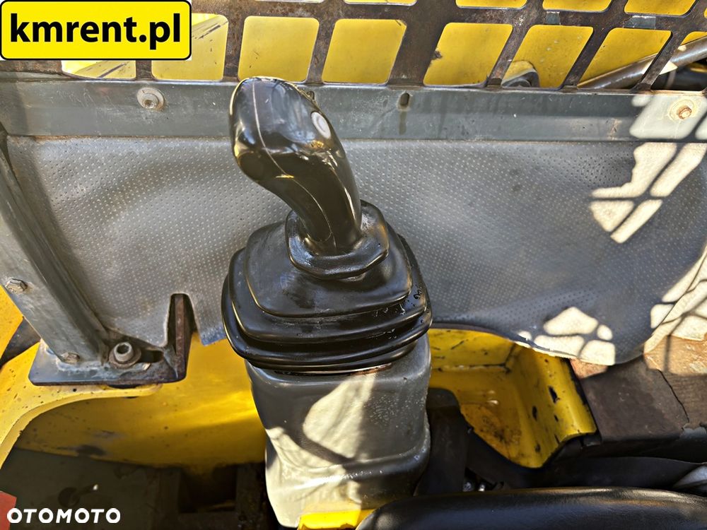 Wacker Neuson 701S MINI-ŁADOWARKA 2013R | BOBCAT S100, S130, 753, WACKER NEUSON WL25, WACKER NEUSON WL30, BOBCAT L23, BOBCAT L28, BOBCAT L35, BOBCAT S70, BOBCAT S450, BOBCAT S510, BOBCAT S530, AVANT 528, AVANT 530 - 25
