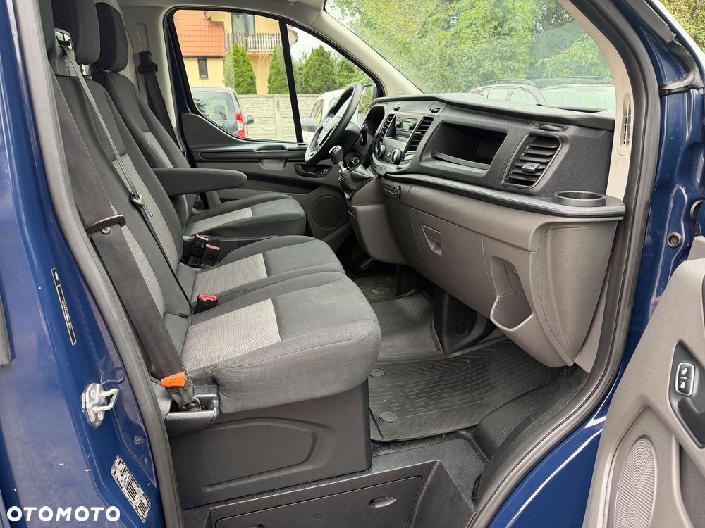 Ford TRANSIT CUSTOM - 19