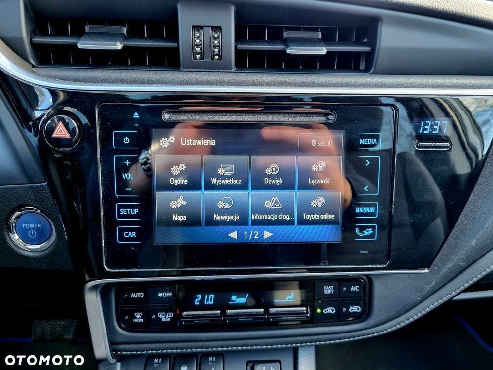 Toyota Auris Hybrid 135 Premium - 19