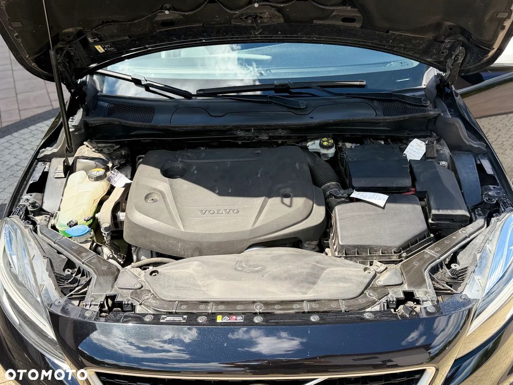 Volvo V40 D3 Drive-E R-Design Momentum - 17
