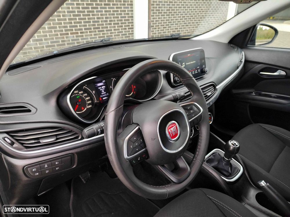 Fiat Tipo Sedan 1.3 M-Jet Lounge - 14