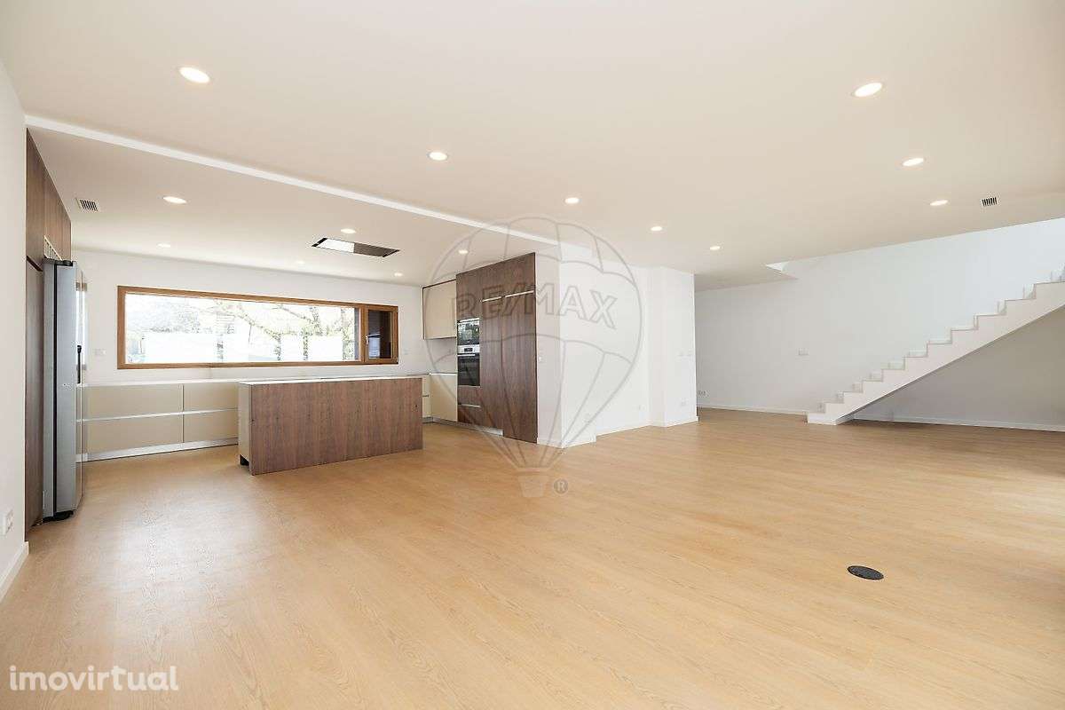 Moradia T4 para venda - Grande imagem: 2/32