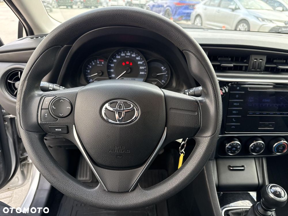 Toyota Corolla 1.4 D-4D Active - 14