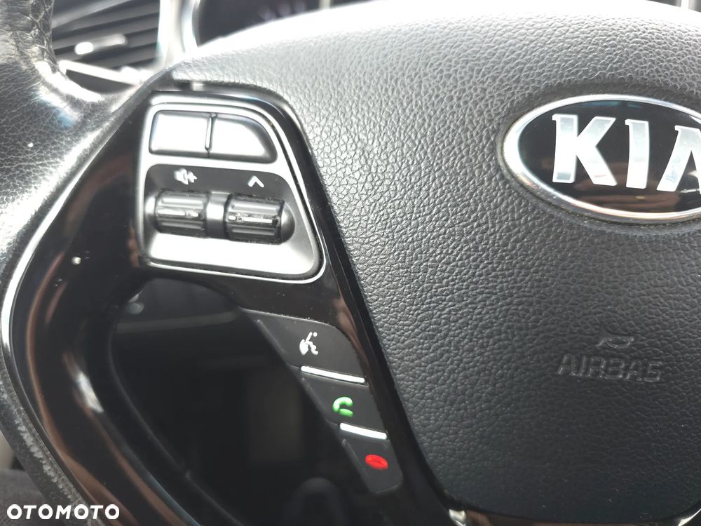 Kia Ceed 1.6 CRDi 128 Vision - 24