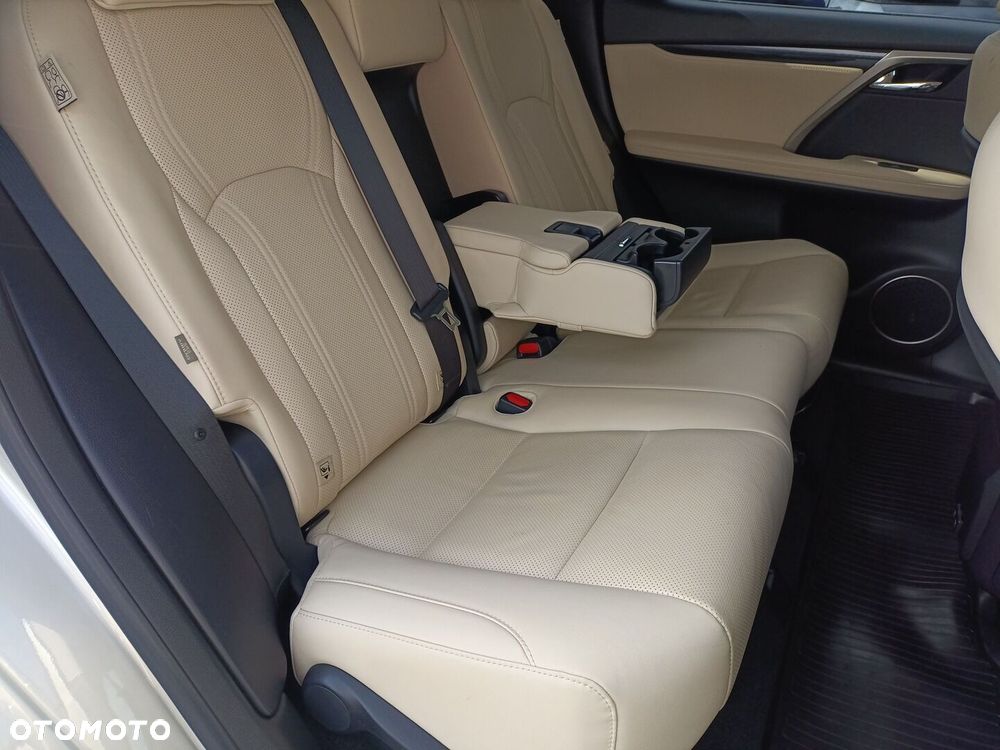 Lexus RX - 14