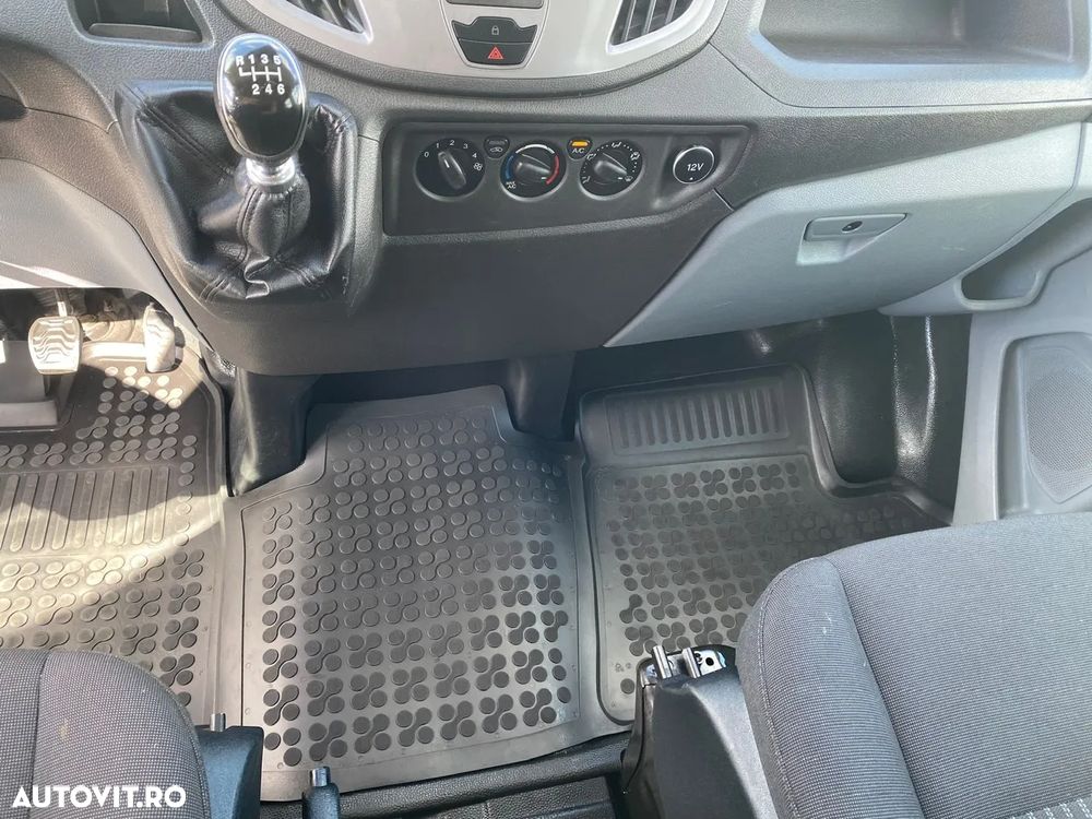 Ford TRANSIT - 12