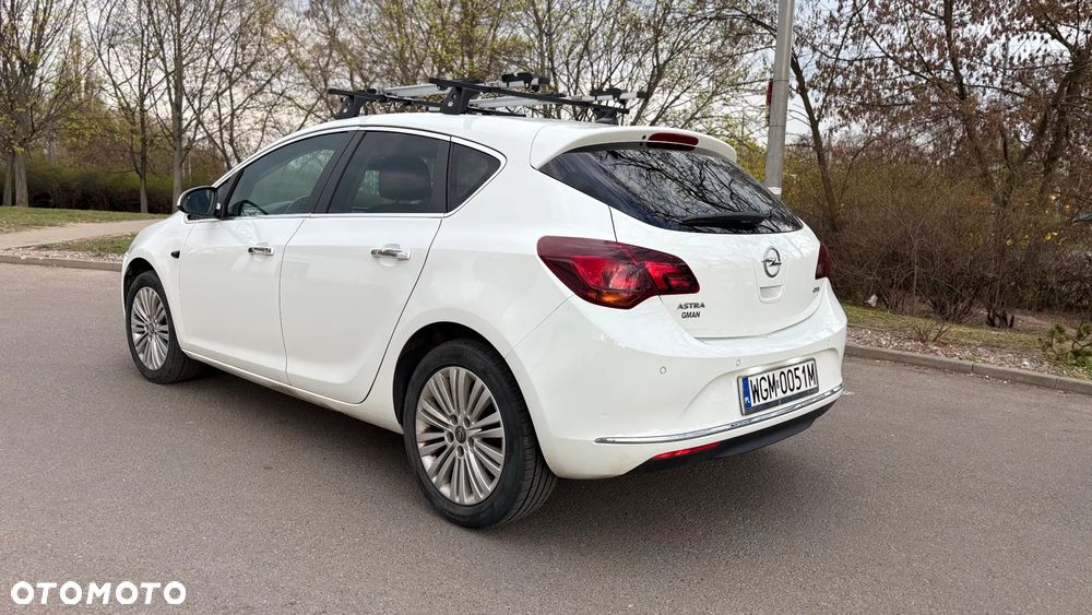 Opel Astra 1.7 CDTI DPF Cosmo - 6