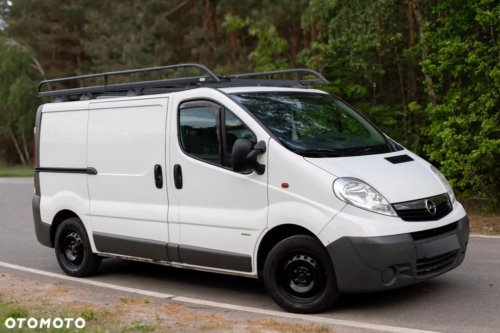 Opel Vivaro - 11