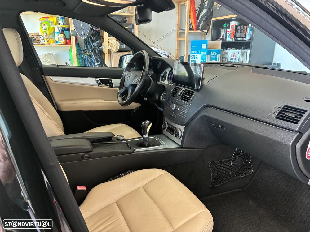 Mercedes-Benz C 220 CDi Avantgarde - 9