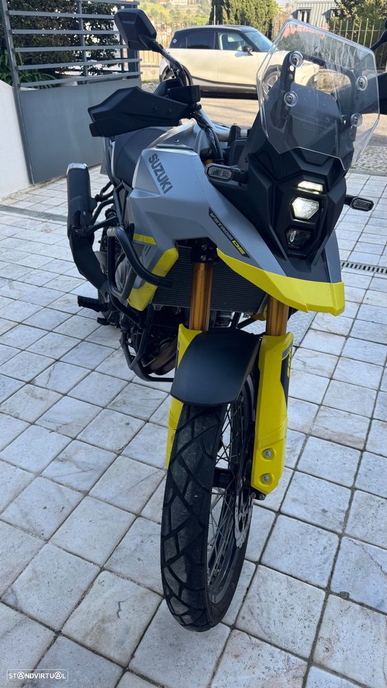 Suzuki V V-Strom 800 DE - 11