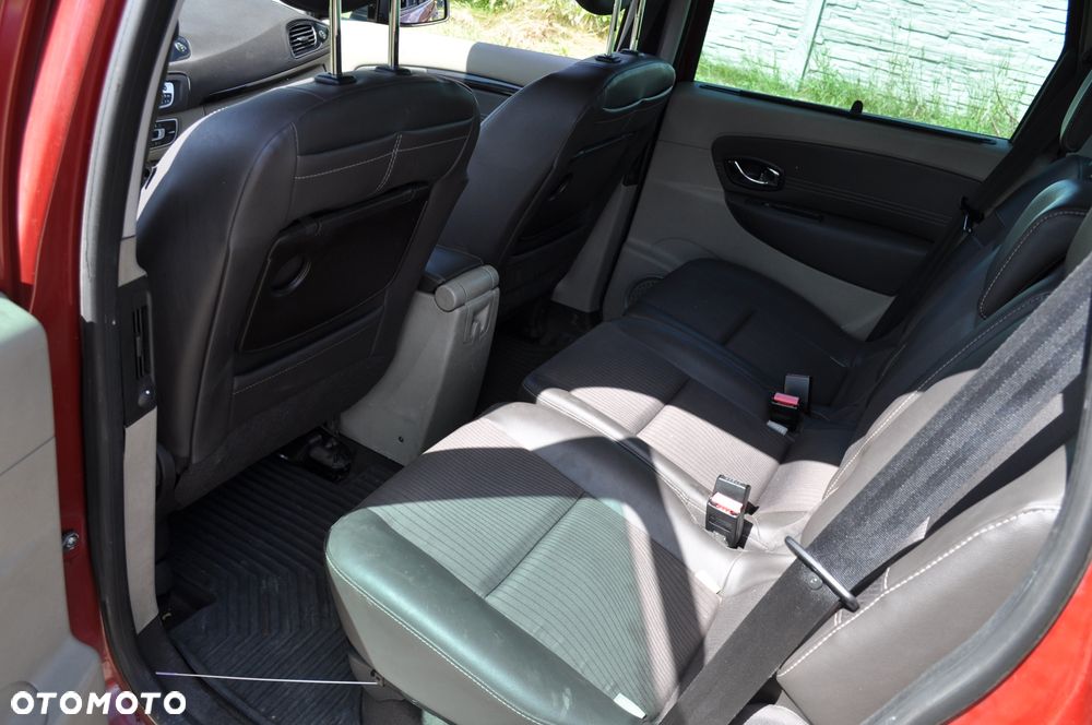 Renault Scenic dCi 130 FAP Bose Edition - 11
