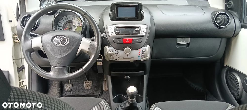 Toyota Aygo x-cite - 18