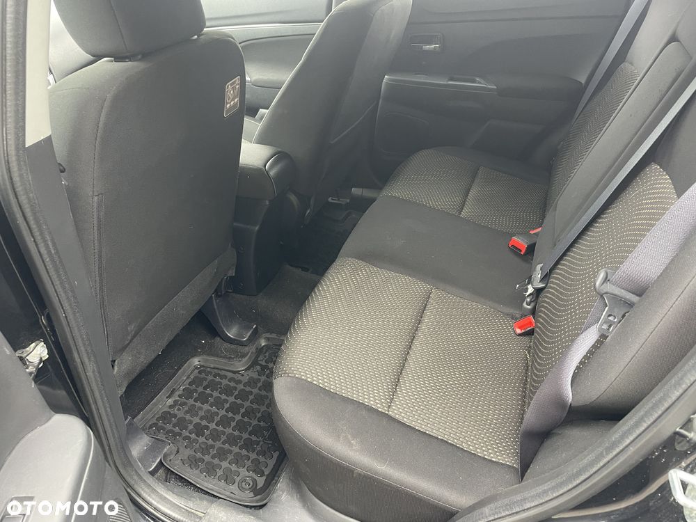 Mitsubishi ASX - 12