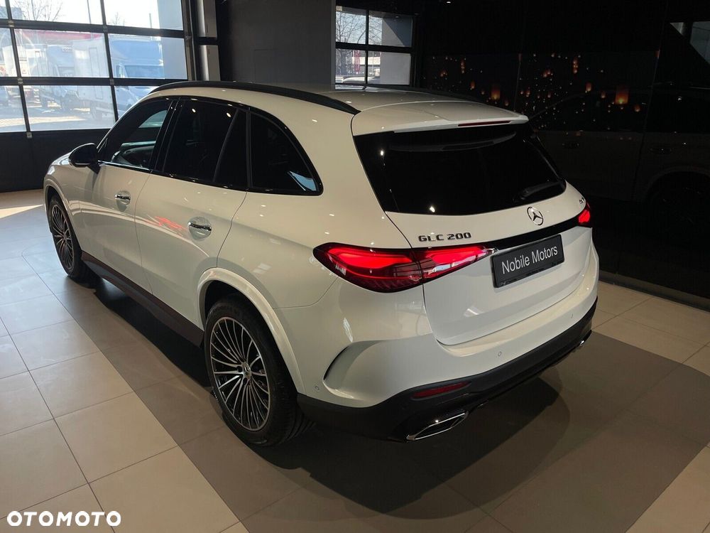 Mercedes-Benz GLC - 7