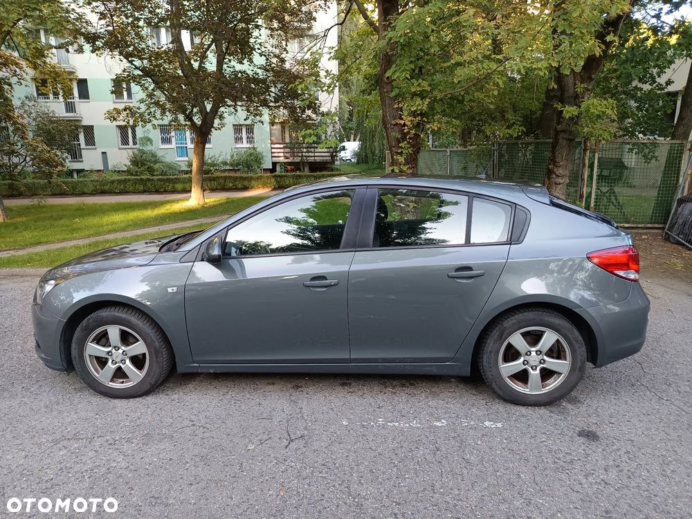 Chevrolet Cruze 1.6 LT+ - 2