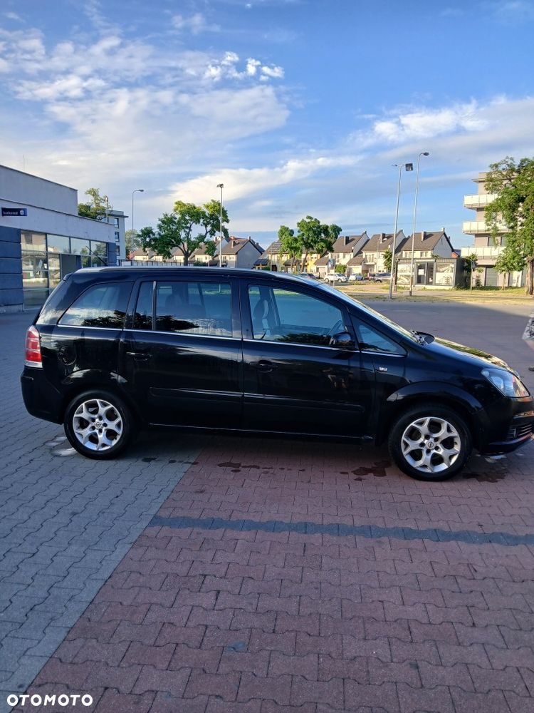 Opel Zafira - 3