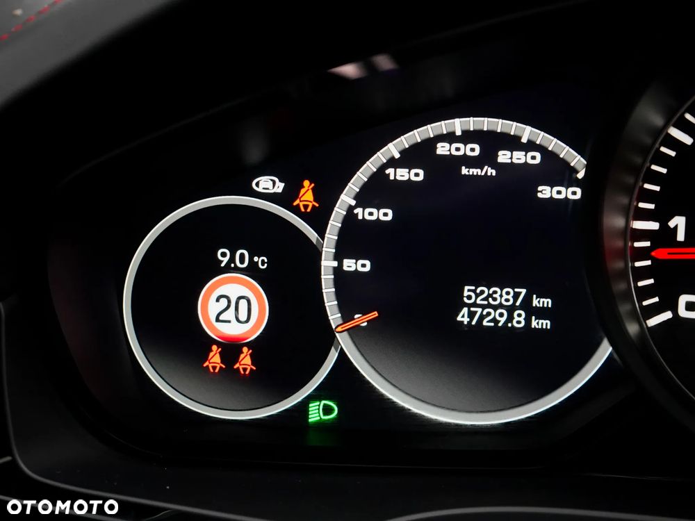 Porsche Cayenne Coupe GTS - 15