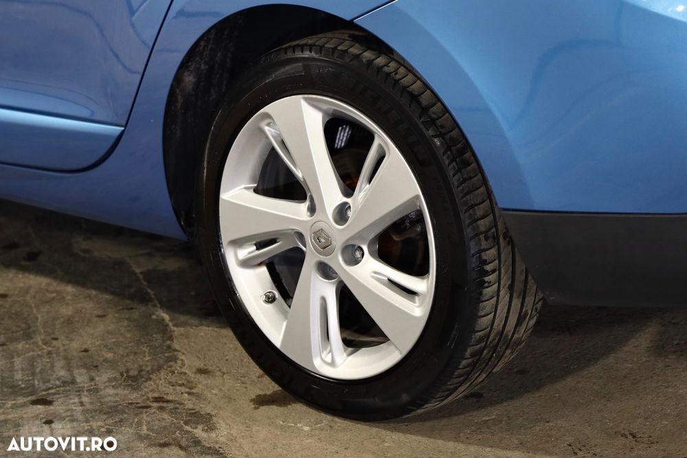 Renault Megane ENERGY dCi 110 Start & Stop Bose Edition - 31