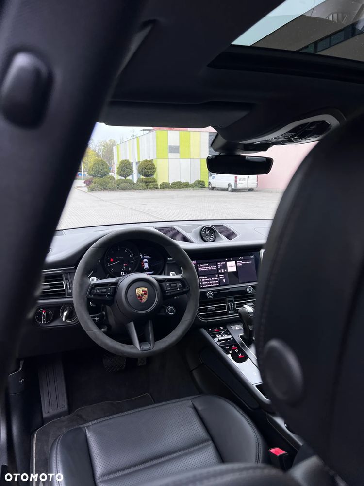 Porsche Macan T - 22