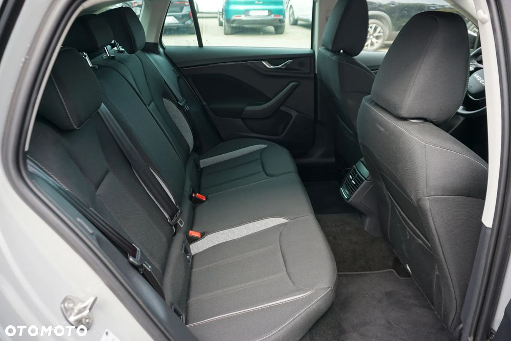 Skoda Scala 1.0 TSI Edition 130 DSG - 9