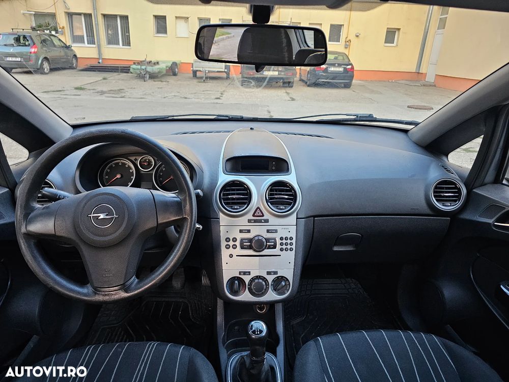 Opel Corsa 1.2i Essentia - 10