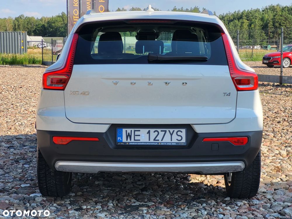 Volvo XC 40 T4 Momentum Pro - 7