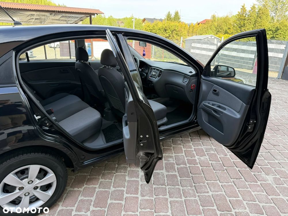 Kia Rio 1.4 Vision - 31