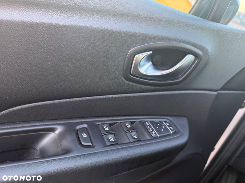 Renault Captur - 29
