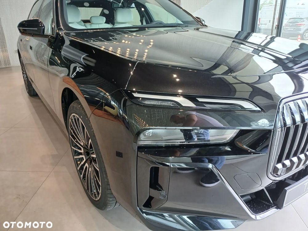 BMW Seria 7 740d xDrive mHEV sport - 6