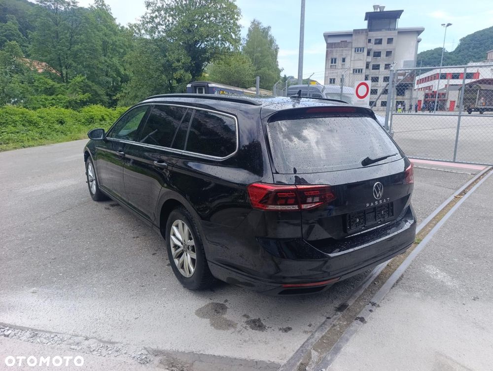 Volkswagen Passat 2.0 TDI SCR DSG Business - 1