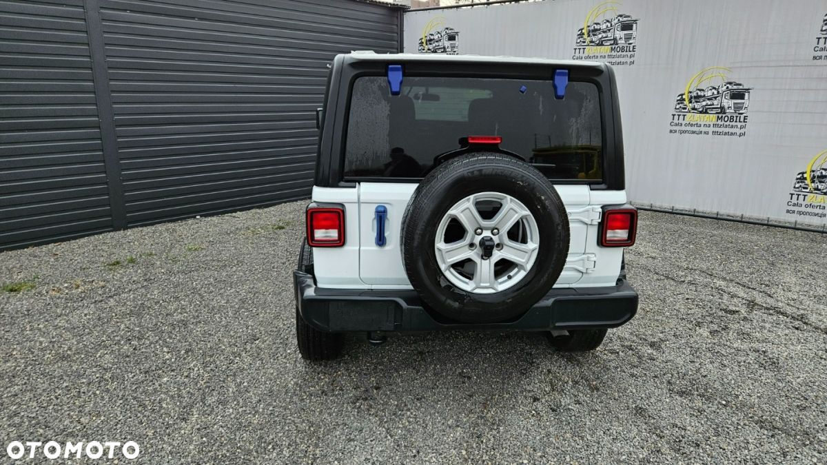 Jeep Wrangler - 17