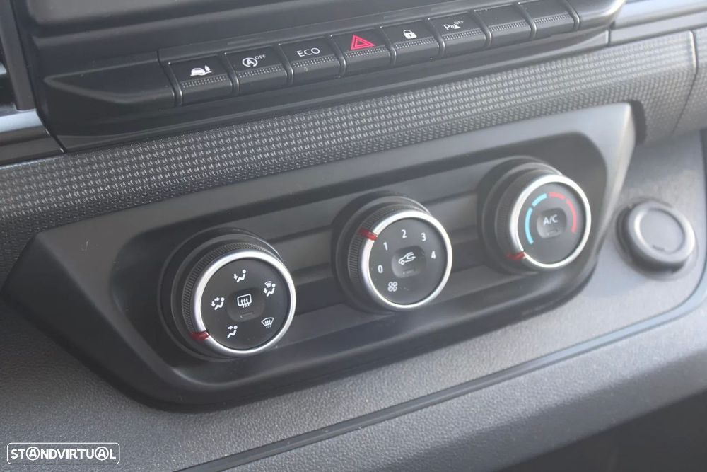 Renault trafic 2.0 blue dci c/frio - 23